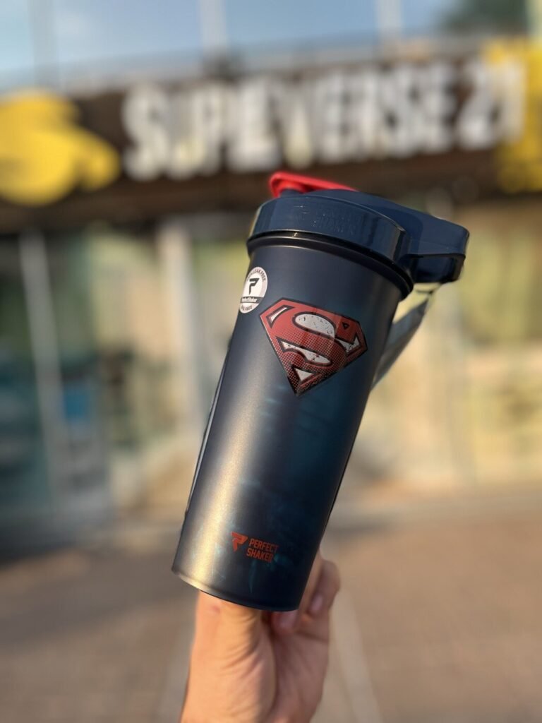 PERFORMA SHAKER (SUPERMAN)